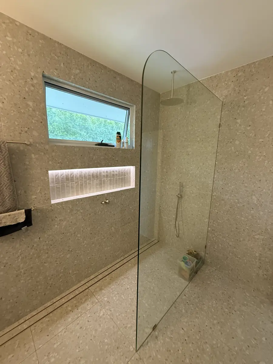 Bathrooms by MLS Projects, Cairns, photo 2