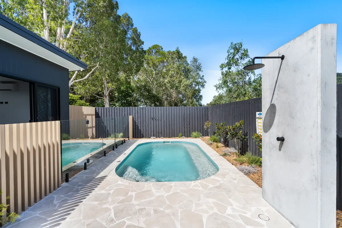 Outdoor Areas by MLS Projects, Cairns, photo 1
